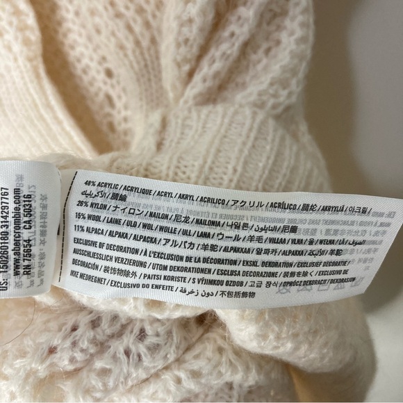 Abercrombie & Fitch Cream Colored Loose Knit, Sweater, Wool and Alpaca Blend - Picture 7 of 8